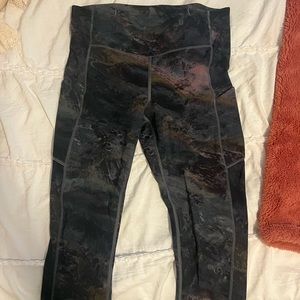 Lululemon Capri galaxy leggings